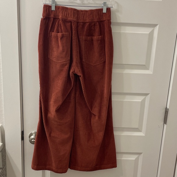 Pact Organic Women's Corduroy Cropped Wide Leg Pants - Warm Rust - Picture 4 of 11